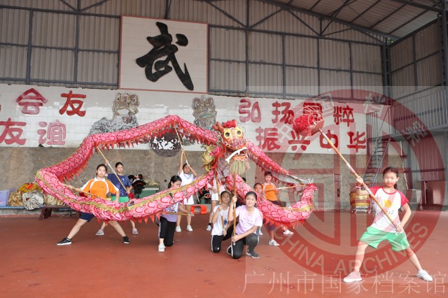 7fe8195ccb674a84ada9d273736c44f9.jpg